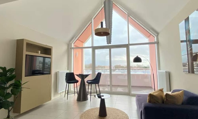 Glacis-Victoire Apartment | La Suite Design Malo les bains Dunkerque plage, Terrace, Wifi, Netflix