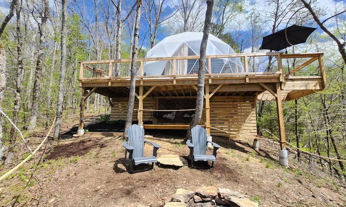Crane Hill Apartment | Stunning Lakeside Glamping Dome