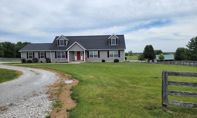 Shelbyville Other | Cozy Retreat at Red Gate Farm