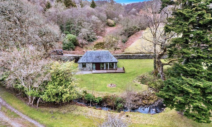 Lochgilphead Cottage | The Turbine House
