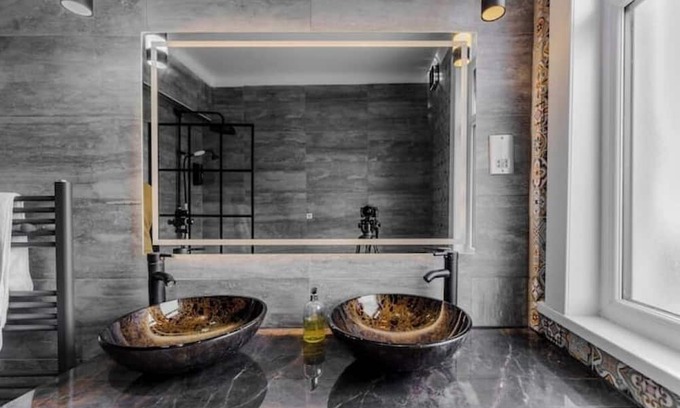 Alperton House | A charming House in wembley