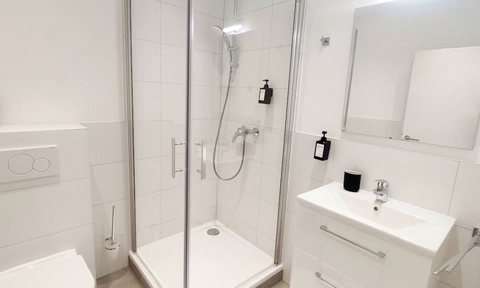 Sankt Augustin Apartment | Bonquartier | LUX apt-HAUS - 11 pers. in 5 apartments