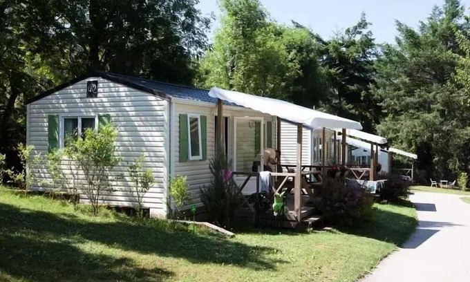 Meyrueis House | Residence LOUISIANE OAKLEY 27 m² 4 pers Sunday 4 people