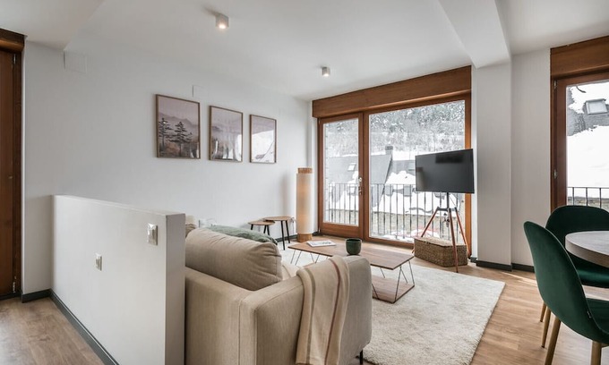 Tredos Apartment | Casa Aiguamoix in Tredos,6 people 2 bedrooms, cosy challet