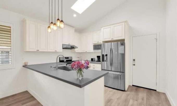 Rancho Cucamonga House | Charming 3-bedroom house with AC, WiFi in lovely Rancho Cucamonga