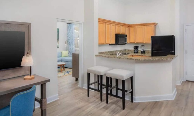 Paradise Island Resort | Harborside Resort 2bdrm villa on Paradise Island w incredible amenities! Aug 3-7