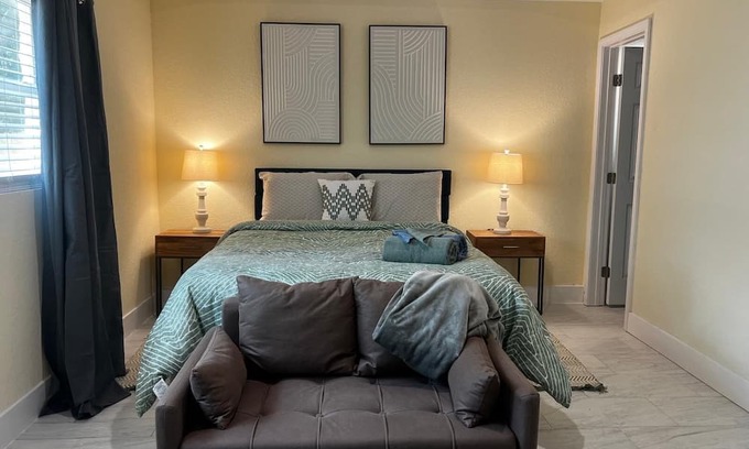 Silver Springs Shores House | Charming 3-bedroom house with AC, WiFi in fantastic Ocala