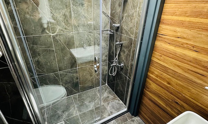 Talimhane Apartment | STANDART AİLE ODASI