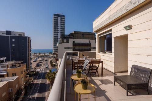 Kerem HaTeimanim Apartment | Daniel Hot Tub By Nimizz
