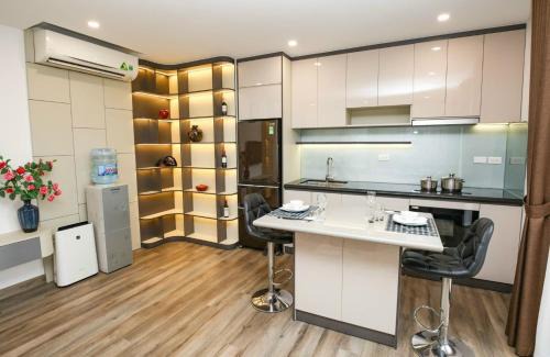 Cong Vi Apartment | Hibiki Apartment 402
