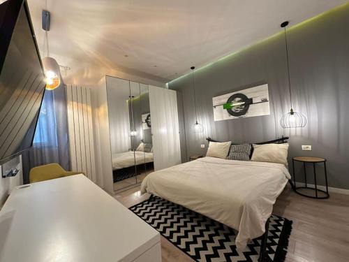 Bucharest City-Centre Apartment | 1 BR Apartment Downtown