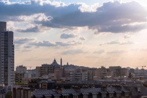 Flandres Apartment | Attractive skyscraper with 2 terraces