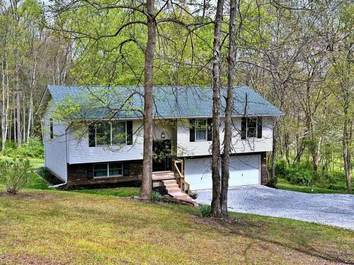 Logan House | Bigfoot Bungalow